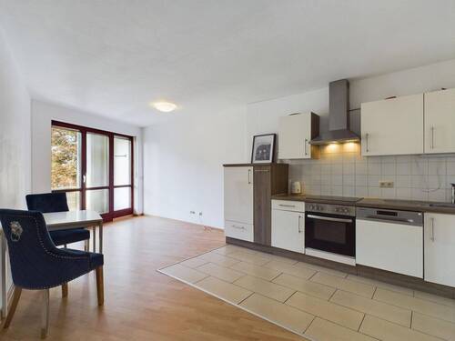 Wohnraum mit offener Küche - 3 Zimmer Etagenwohnung in Kirchheim
