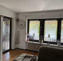 Familienfreundliche 412-Zimmer Maisonette-Wohnung mit Garten, Garage und Stellplatz - Weisweil
