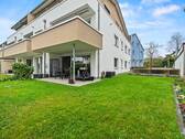 Terrasse und Gartenanteil - 