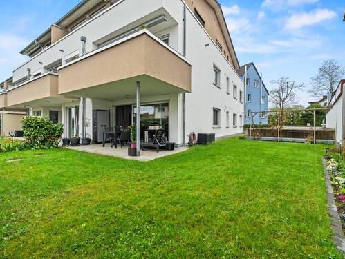 Terrasse und Gartenanteil - 