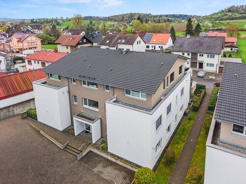 modernes Wohnhaus - 3 Zimmer Etagenwohnung zum Kaufen in Salem