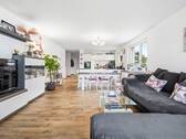 großzügiger Wohnraum - 3 Zimmer Etagenwohnung in Salem