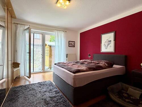 Schlafzimmer (EG) - 
