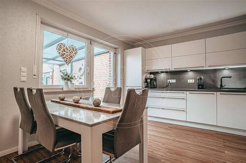 Hochwertige Einbauküche - 7 Zimmer Einfamilienhaus zum Kaufen in Bawinkel