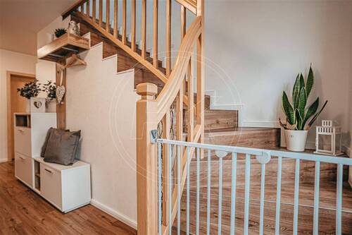 Treppe zum Dachgeschoss - 