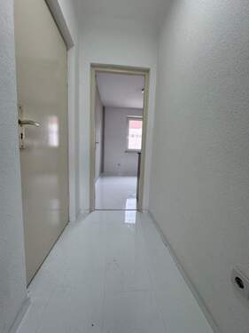 Flur - Etagenwohnung mit 55,00 m&sup2; in Nürnberg zum Kaufen