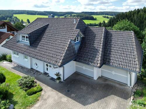 Aussenansicht - Einfamilienhaus mit 180,00 m² in St. Georgen im Schwarzwald zum Kaufen