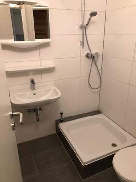 Bad - Etagenwohnung mit 24,00 m² in Trier zur Miete