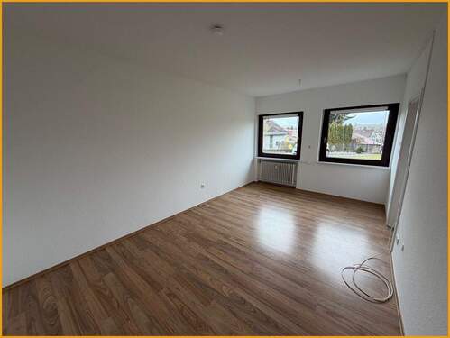 Wohnzimmer - 3 Zimmer Etagenwohnung zur Miete in Romrod