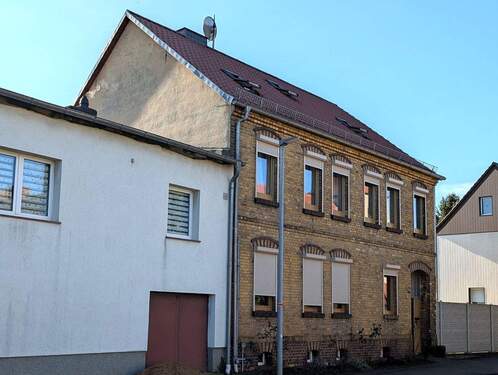 Nordostecke - Mehrfamilienhaus, Wohnhaus mit 247,00 m&sup2; in Sandersdorf zum Kaufen