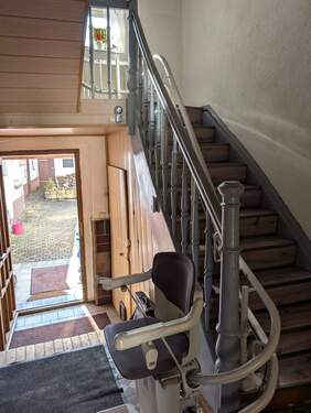 Treppenhaus am Eingang - 