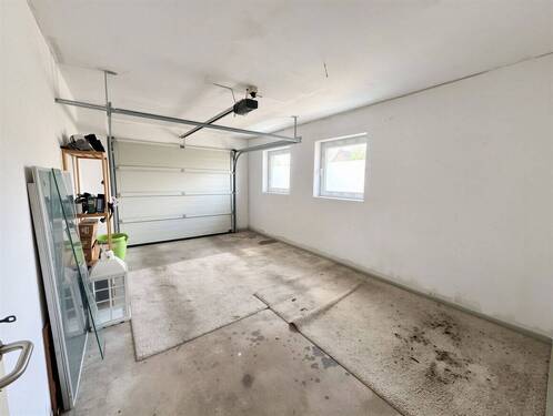 Garage - 