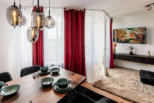 433013199_297894183329831_2409856970316675649_n.jpg - Luxuriöse 2-Zimmer-Wohnung mit Balkon