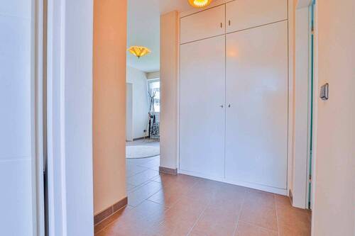Diele mit Einbauschrank - 