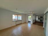 Wohnen - Stilvolle 4,5-Zimmer-Wohnung mit Balkon, Garage und Stellplatz