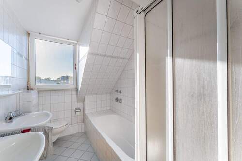 Tageslichtbadezimmer - Etagenwohnung mit 174,00 m² in Zirndorf zum Kaufen