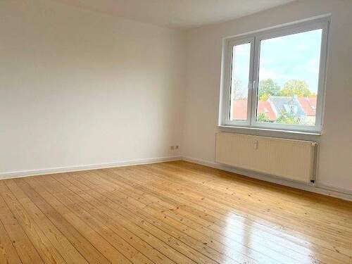 Wohnzimmer - 3 Zimmer Etagenwohnung zur Miete in Güstrow