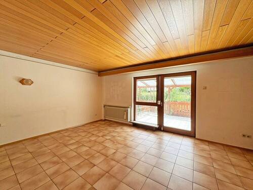 Wohnzimmer - 4 Zimmer Reihenmittelhaus in Reutlingen