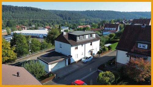 Vorderansicht - 9 Zimmer Mehrfamilienhaus, Wohnhaus in Cölbe