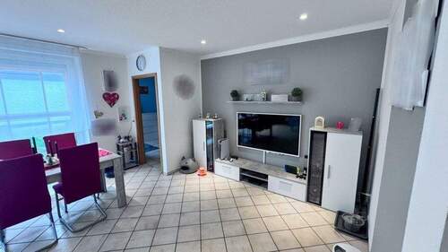 Einliegerwohnung - Wohn-/Esszimmer - 