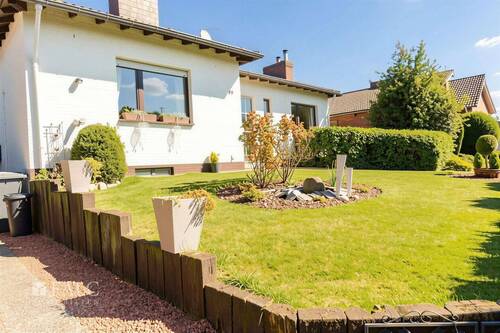 Haus Sicht Einfahrt - 5 Zimmer Bungalow zum Kaufen in Wassenberg