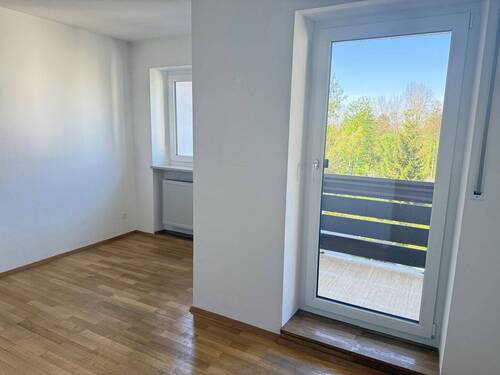 ETW Frauenbrünnl (1).JPG - 5 Zimmer Etagenwohnung in Straubing