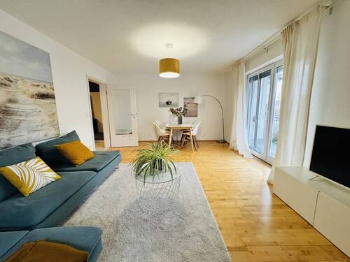 Wohnzimmer - Wunderbare, großzügige 3 ZKB Am Haslangpark, Balkon, TOP-Lage IN-West