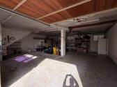 Garage mit Hebekran - 