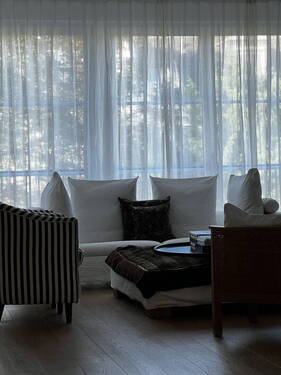 Wohnzimmer - 4 Zimmer Etagenwohnung in Frankfurt