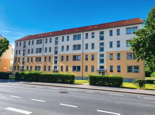 Außen.jpg - Traumhafte 2-Raum-Wohnung in Zittau – Jetzt zugreifen!