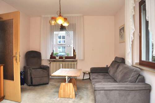 Wohnzimmer - Reihenendhaus mit 87,00 m&sup2; in Duisburg zum Kaufen