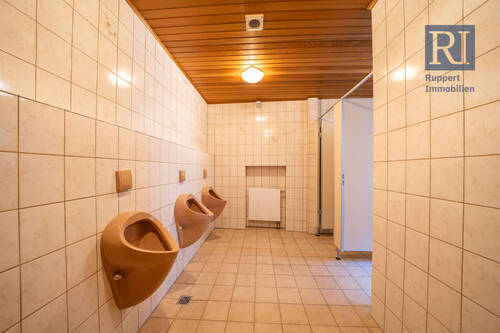 WC Herren, EG - Gewerbeobjekt (Büro, Produktion, Verkauf) in Segnitz zum Kaufen