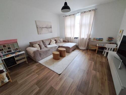 Wohnzimmer - 3 Zimmer Etagenwohnung zur Miete in Bremerhaven