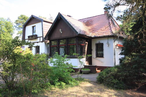 Hausansicht - Rarität in bester Villenlage: Charmantes Einfamilienhaus um 1912 erbaut mit Wintergarten in ruhiger Umgebung