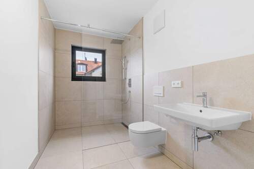 Bad - 3 Zimmer Etagenwohnung in München