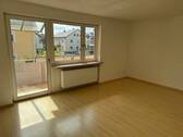 Wohnzimmer mit Loggia - 