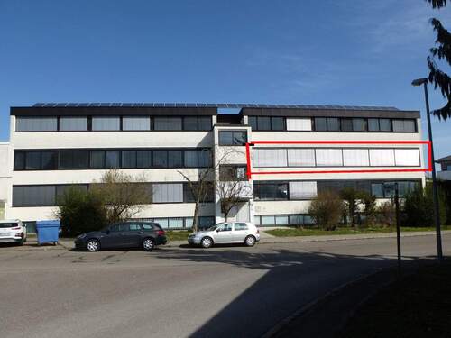 Riedweg16 - Hohe, individuelle Räume, weiter Blick. Für Büro, Werkraum, Praxis, Wohnatelier etc.!