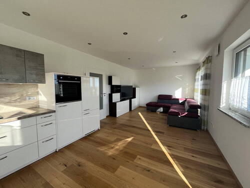 Bild 2 - 2 Zimmer Etagenwohnung zur Miete in Tittling