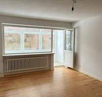 4-Raumwohnung mit Loggia in D-Dorf zu vermieten - Kiel Neumühlen-Dietrichsdorf