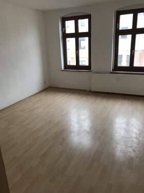 Wohnzimmer - Etagenwohnung mit 65,00 m&sup2; in Magdeburg zur Miete