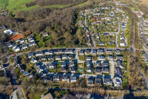 Luftansicht Baumviertel - 6 Zimmer Einfamilienhaus zum Kaufen in Heiligenhaus