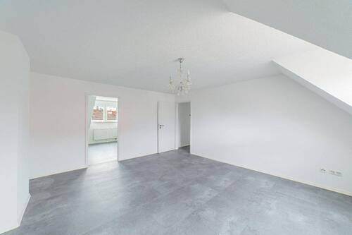 Wohnzimmer - 3 Zimmer Etagenwohnung in Nürnberg