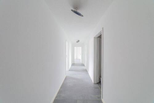 Flur - Etagenwohnung mit 78,00 m&sup2; in Nürnberg zum Kaufen