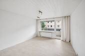 Wohnzimmer & Loggia - Etagenwohnung mit 51,00 m² in Berlin zum Kaufen