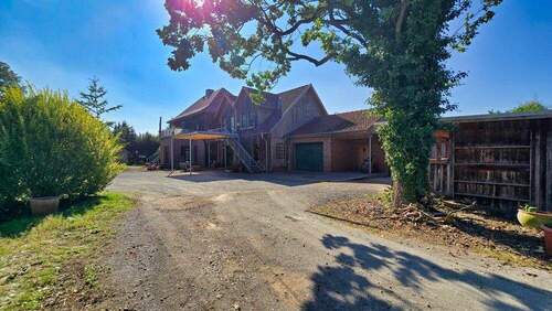 Einfahrt - 9 Zimmer Mehrfamilienhaus, Wohnhaus in Wathlingen