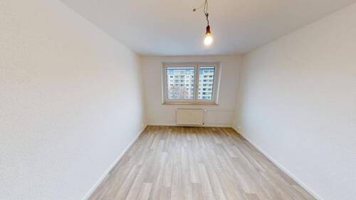 Wohnzimmer Vergleichswohnung - 2 Zimmer Etagenwohnung in Chemnitz