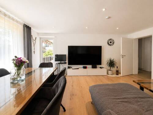 Wohn- und Esszimmer (2) - 