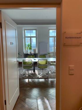Eingang Konferenzraum - 