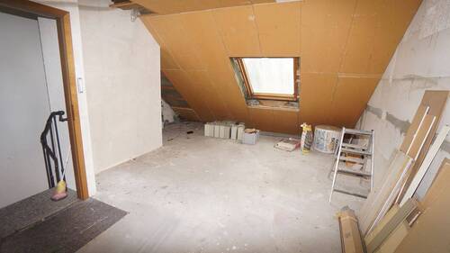 Teil des Studios im Spitzboden - 