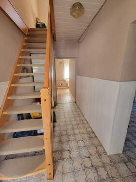 Treppe rechte Haushälfte.JPG - 